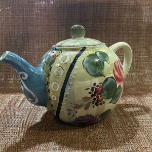 Teapot
